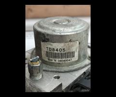 CENTRALINA POMPA ABS 2013 NISSAN JUKE (F15) TD8405 - 8