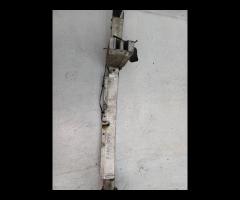 RINFORZO TRAVERSA PARAURTI SUPPORTO ANTERIORE MERC - 22