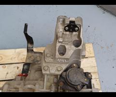 CAMBIO AUTOMATICO HYUNDAI KONA EV EM16 NIRO 2021 4 - 6