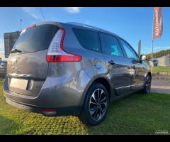 RENAULT - Grand Scénic - dCi 8V 110 CV EDC