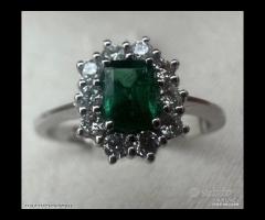 ANELLO ORO 18kt. DIAMANTI E SMERALDO GARANZIA
