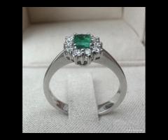 ANELLO ORO 18kt. DIAMANTI E SMERALDO GARANZIA