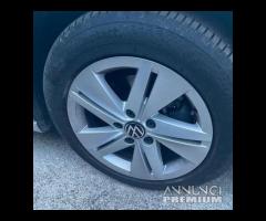 Ricambi Volkswagen Golf 8 2023 - 8