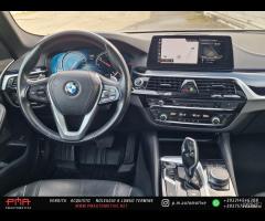 BMW 520d Touring Luxury Tetto Iva esposta - 17