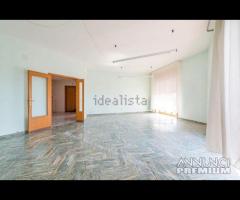 Centro, corso Cairoli, luminoso 5 vani - 7