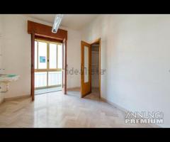 Centro, corso Cairoli, luminoso 5 vani - 13