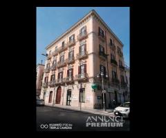 P.za Giordano angolo via Matteotti,palazzo storico