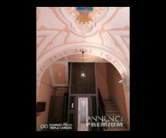 P.za Giordano angolo via Matteotti,palazzo storico