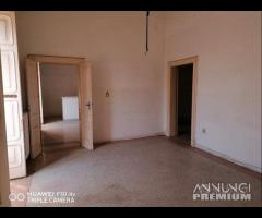 P.za Giordano angolo via Matteotti,palazzo storico - 13