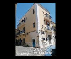 Centro storico, 3 vani ristrutturato