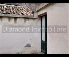 Casetta con cortile a Fiumefreddo di Sicilia