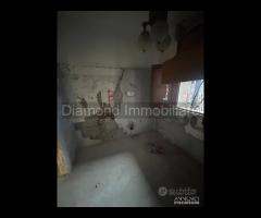 Casa singola da ristrutturare a Giarre