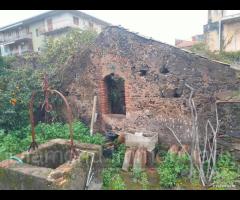 Palazzetto di 350mq con terreno edificabile - 10