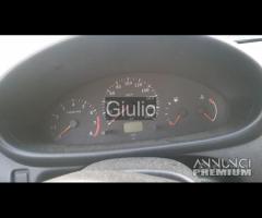 Nissan micra k11 cambio automatico - 8