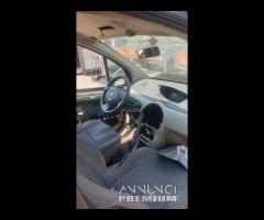 Renault modus ricambi