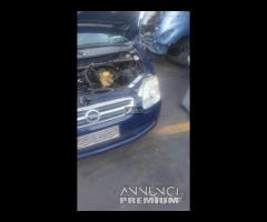 Opel Agila 3 cilindri blu ricambi 1