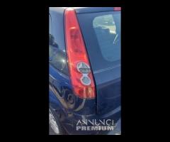 Ford Fiesta 1.4 benzina e diesel ricambi - 8