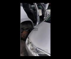 Rav 4 III Toyota 2.2 2200 ricambi terza serie 2006