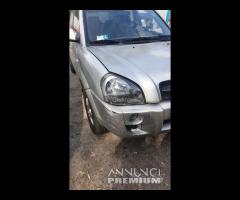 Hunday tucson a gas gpl ricambi