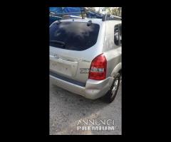 Hunday tucson a gas gpl ricambi