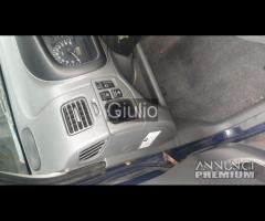 Opel agila 1.0 3 cilindri blu ricambi