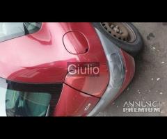 Clio con tettuccio ricambi - 8