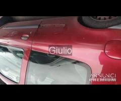 Clio con tettuccio ricambi - 10