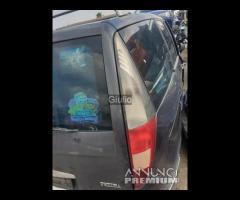 Lancia phedra ricambi