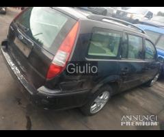 Ford mondeo 2001 ricambi