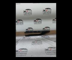 STAMPAGGIO PARAFANGO ANTERIORE DX RANGE ROVER EVOQ - 1