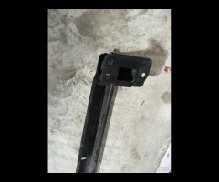 TRAVERSA PARAURTI ANTERIORE PER SKODA FABIA II /RO - 8