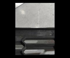 GRIGLIA PARAURTI ANTERIORE VOLKSWAGEN POLO 6R08536