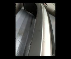 PARAURTI POSTERIORE ORIGINALE CON SENSORI DI PARCH - 19