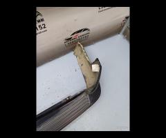 PARAURTI POSTERIORE CON SENSORI DI PARCHEGGIO LAND