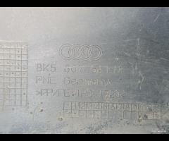 PARAURTI POSTERIORE CON SENSORI DI PARCHEGGIO AUDI - 23