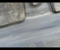 PARAURTI POSTERIORE CON SENSORI LAND ROVER DISCOVE - 9