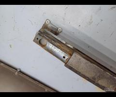 TRAVERSA PARAURTI POSTERIORE SKODA SUPERB 2014 3T5