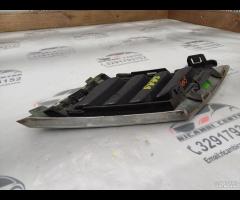 GRIGLIA DX \\ SX PARAURTI CENTRALE SAAB 9-3 93 200 - 22