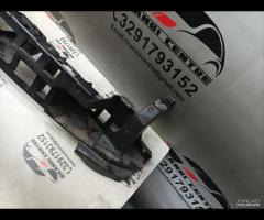 STAFFA PARAURTI POSTERIORE RANGE ROVER VELAR J8A21 - 9