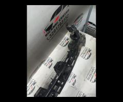 STAFFA PARAURTI POSTERIORE RANGE ROVER VELAR J8A21 - 10