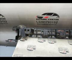 STAFFA PARAURTI POSTERIORE RANGE ROVER VELAR J8A21 - 21