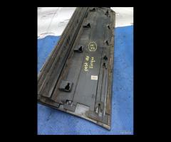 STAMPAGGIO PORTA POSTERIORE DESTRA RANGE ROVER EVO - 21