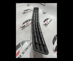 GRIGLIA PARAURTI ANTERIORE INFERIORE CENTRO MERCED - 11