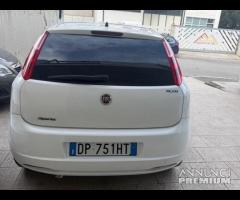 Fiat Grande Punto 1.3 MJT 75 CV 5 porte Dynamic 06 - 5