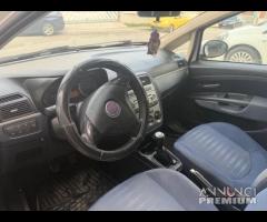 Fiat Grande Punto 1.3 MJT 75 CV 5 porte Dynamic 06 - 7