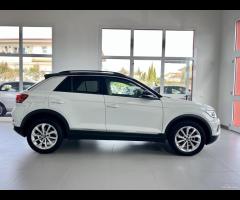 VOLKSWAGEN T- ROC STYLE 2.0 TDI 116 CV - 2022 - 7