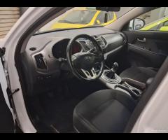 Kia Sportage 1.7 CRDI 2WD unico prop 2014 - 14