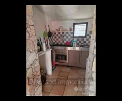 Casetta con 4.000mq di terreno a Zafferana Etnea