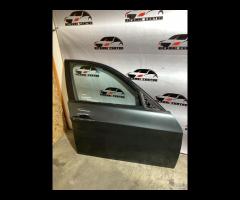 PORTA ANTERIORE DESTRA BMW E90 \\ E90 LCI 2005-201