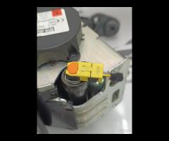 CINTURA DI SICUREZZA POSTERIORE SX/DX JAGUAR XE 20 - 17